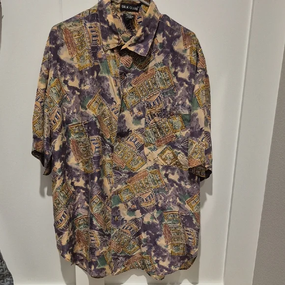 Vintage 90’s Silk Club Button Up Short Sleeve Shirt - Picture 4 of 11